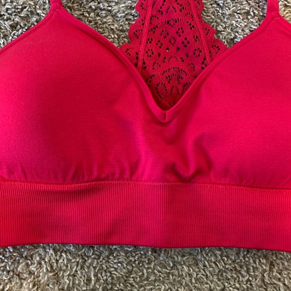 Bralette 🩷 - Picture 3 of 6